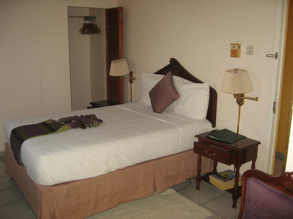 Villa Sonate Runaway Bay Εξωτερικό φωτογραφία