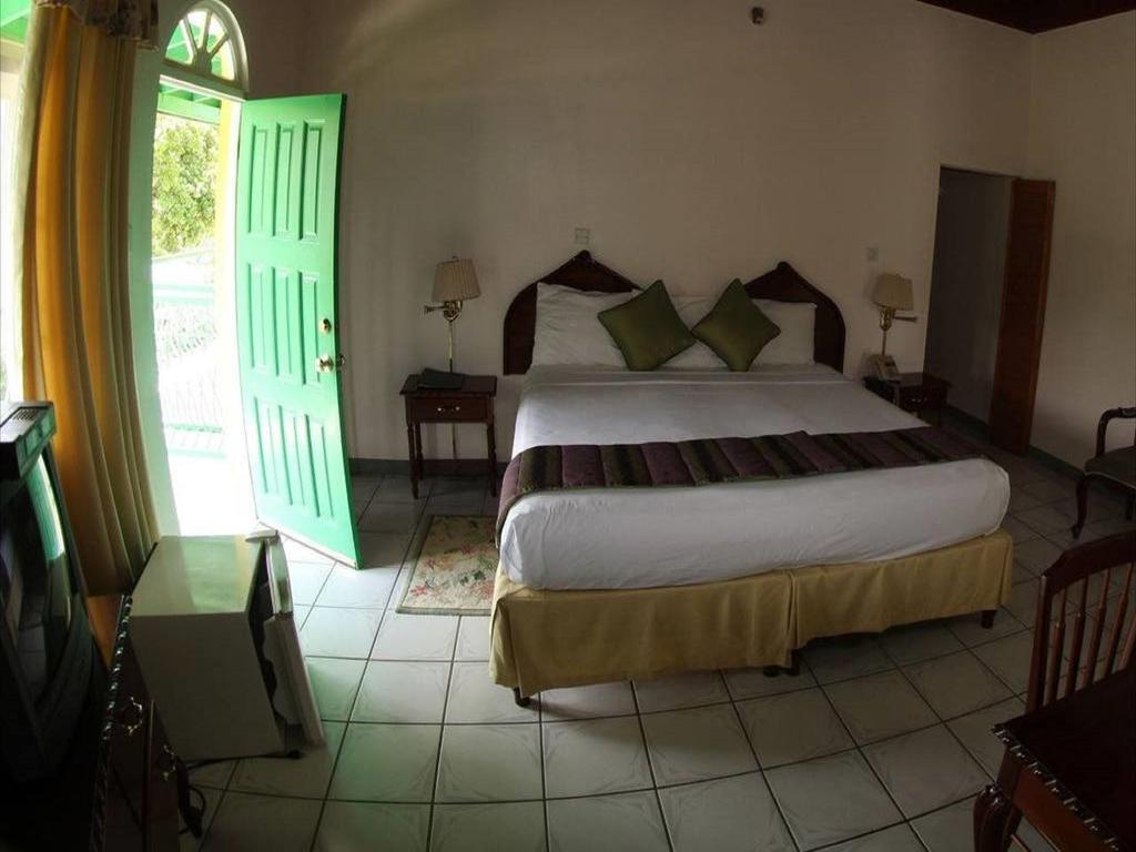 Villa Sonate Runaway Bay Εξωτερικό φωτογραφία