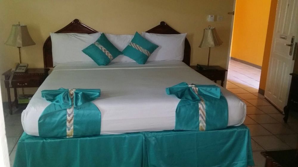 Villa Sonate Runaway Bay Εξωτερικό φωτογραφία