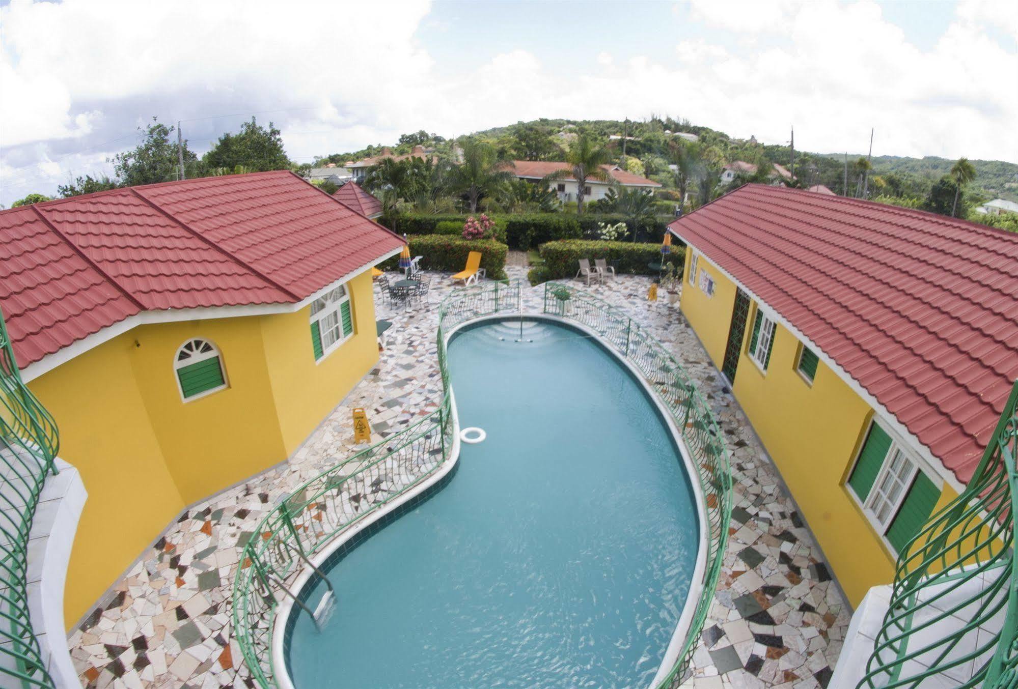 Villa Sonate Runaway Bay Εξωτερικό φωτογραφία